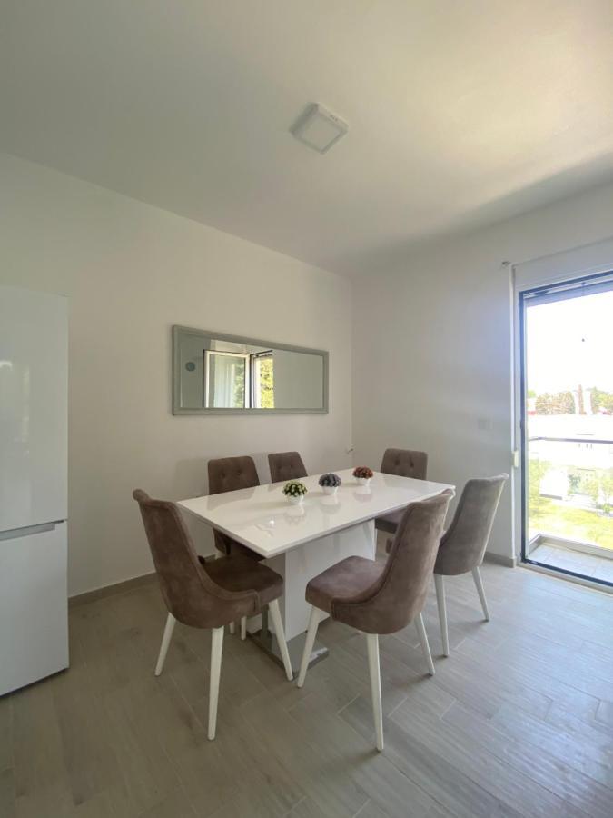 Rasi Luxury Apartments อุลซิน ภายนอก รูปภาพ